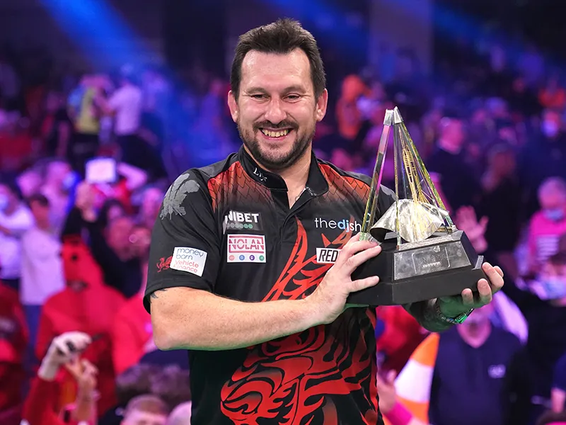Jonny Clayton celebrating a win on the PDC stage